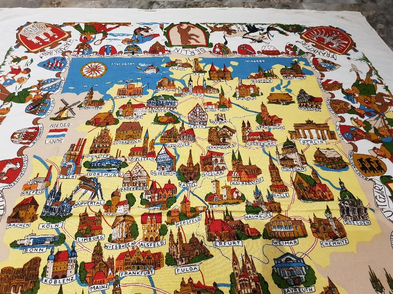 ALMANYA EYALET VE ŞEHİRLERİNİ GÖSTERİR MASA ÖRTÜSÜ