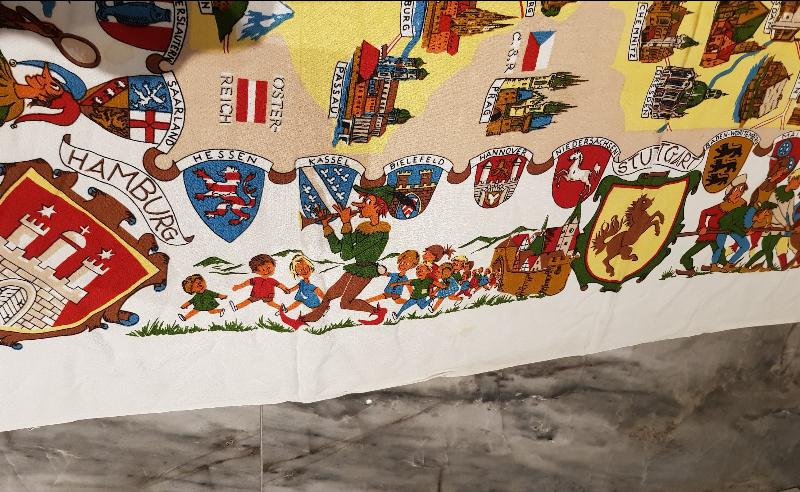 ALMANYA EYALET VE ŞEHİRLERİNİ GÖSTERİR MASA ÖRTÜSÜ