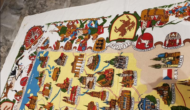 ALMANYA EYALET VE ŞEHİRLERİNİ GÖSTERİR MASA ÖRTÜSÜ