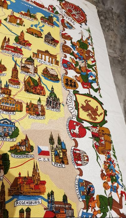 ALMANYA EYALET VE ŞEHİRLERİNİ GÖSTERİR MASA ÖRTÜSÜ