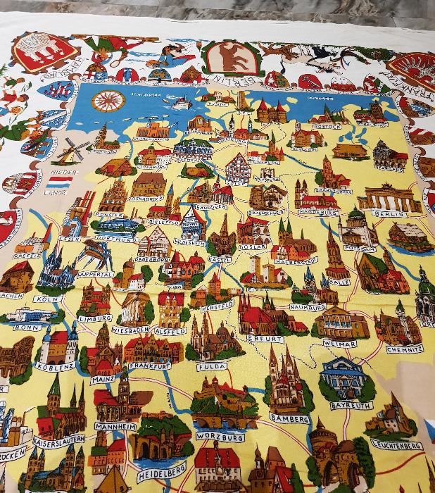 ALMANYA EYALET VE ŞEHİRLERİNİ GÖSTERİR MASA ÖRTÜSÜ