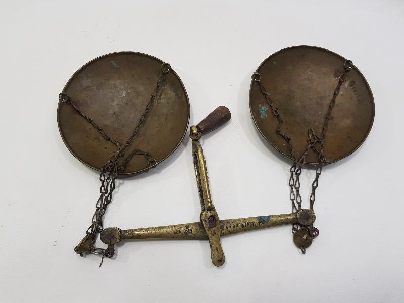 CUMHURİYET İLK DÖNEM İZMİR İŞİ BRONZ TERAZİ