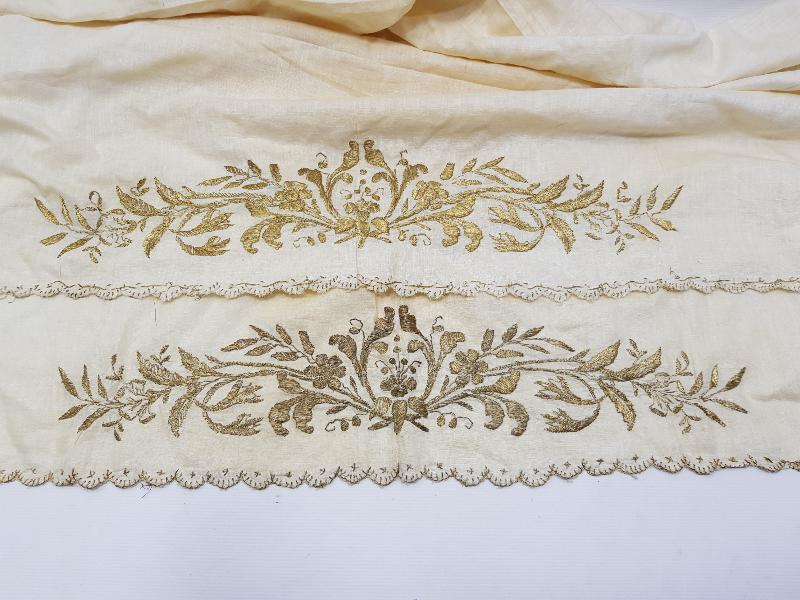 OSMANLI DÖNEMİ ALTIN SIRMA İŞLEMELİ BURSA İŞİ HAVLU