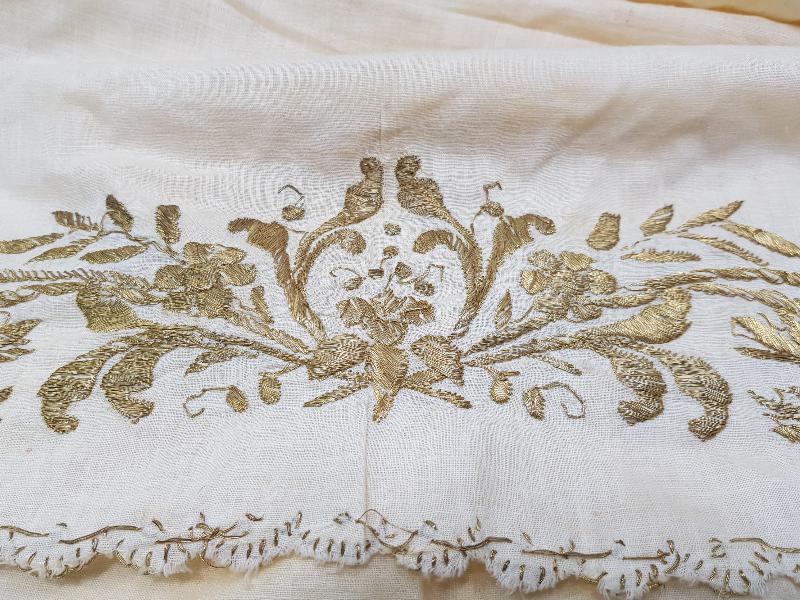 OSMANLI DÖNEMİ ALTIN SIRMA İŞLEMELİ BURSA İŞİ HAVLU