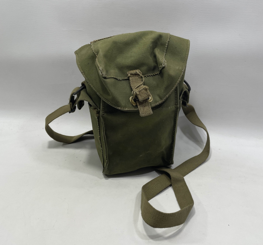 ORJİNAL KUTUSUNDA ANTİKA GAZ MASKESİ