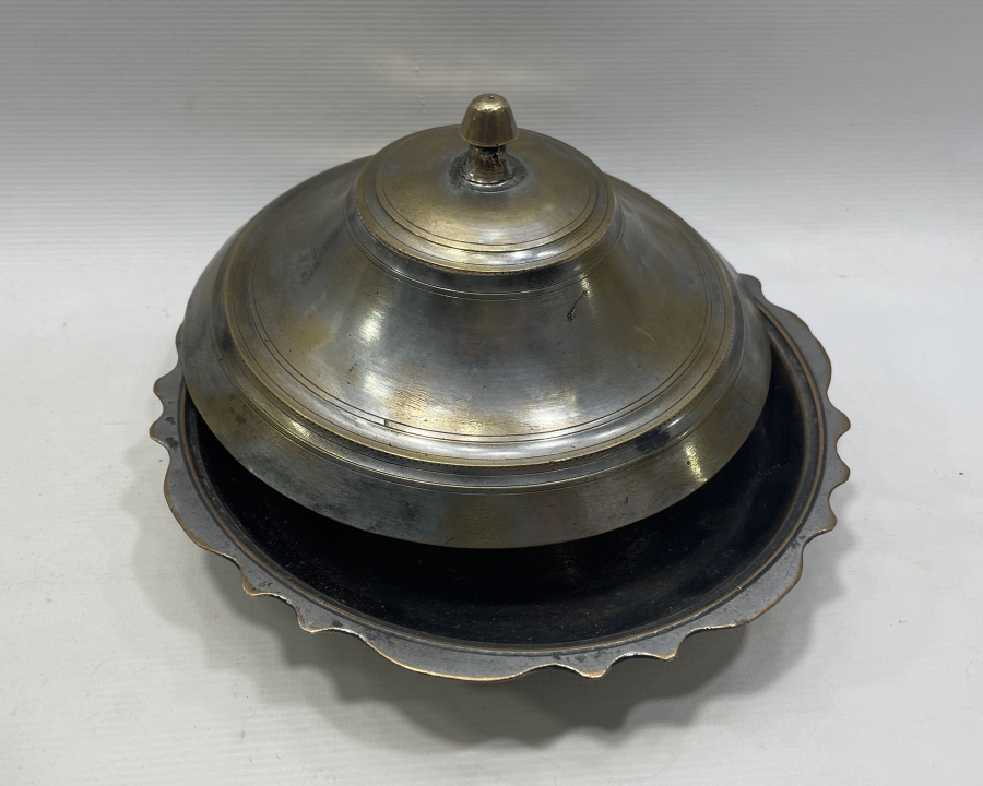 OSMANLI DÖNEMİ MEVLEVİ SİKKELİ BRONZ TEKKE İŞİ KAPAKLI SAHAN