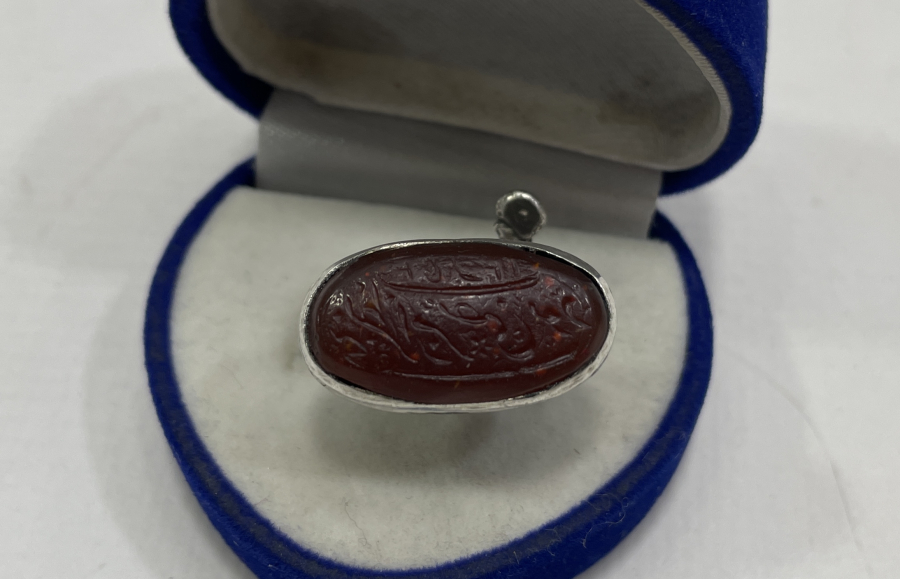 1900 BAŞLARI AKİK ÜZERİ EL KAZIMA İŞÇİLİKLİ GÜMÜŞ MÜHÜR