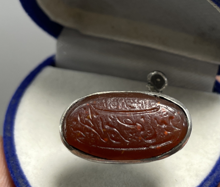 1900 BAŞLARI AKİK ÜZERİ EL KAZIMA İŞÇİLİKLİ GÜMÜŞ MÜHÜR