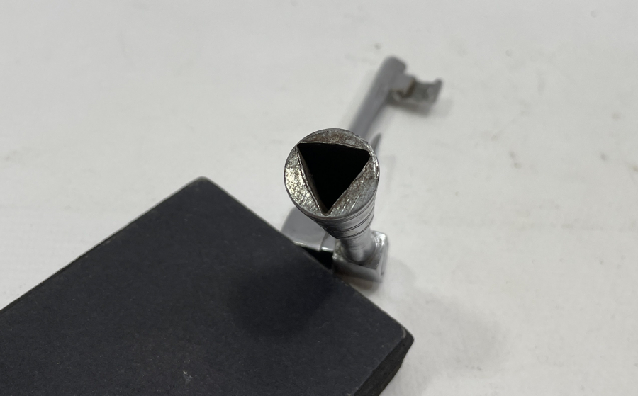 CUMHURİYET BAŞLARI KONDÜKTÖR ANAHTARI