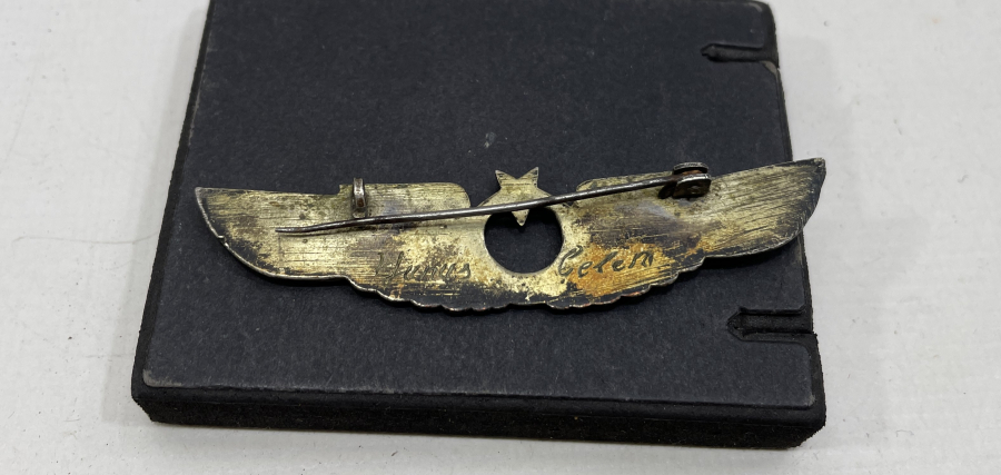 GÜMÜŞTEN MAMUL ANTİKA ASKERİ PİLOT BRÖVESİ