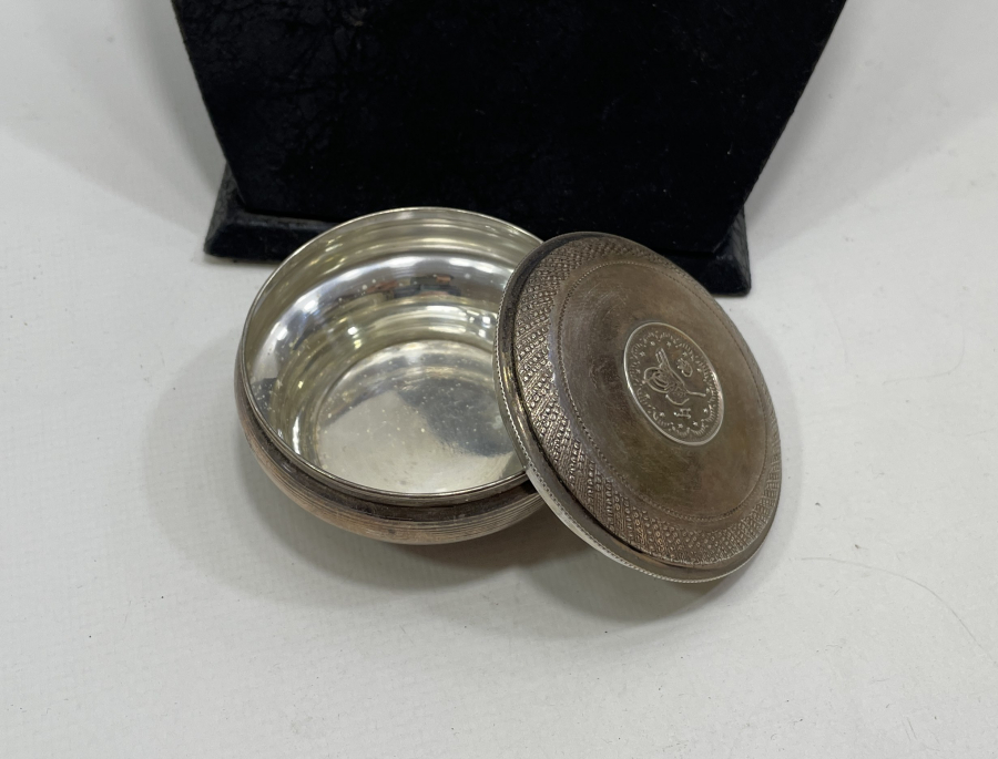 KAPAKLI GÜMÜŞ KUTU