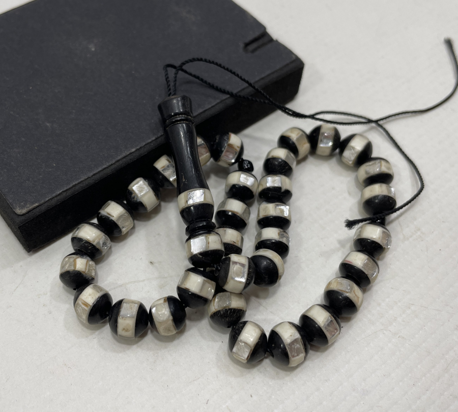 KUKA ÜZERİ KEMİK VE SEDEF İŞLEMELİ TESPİH