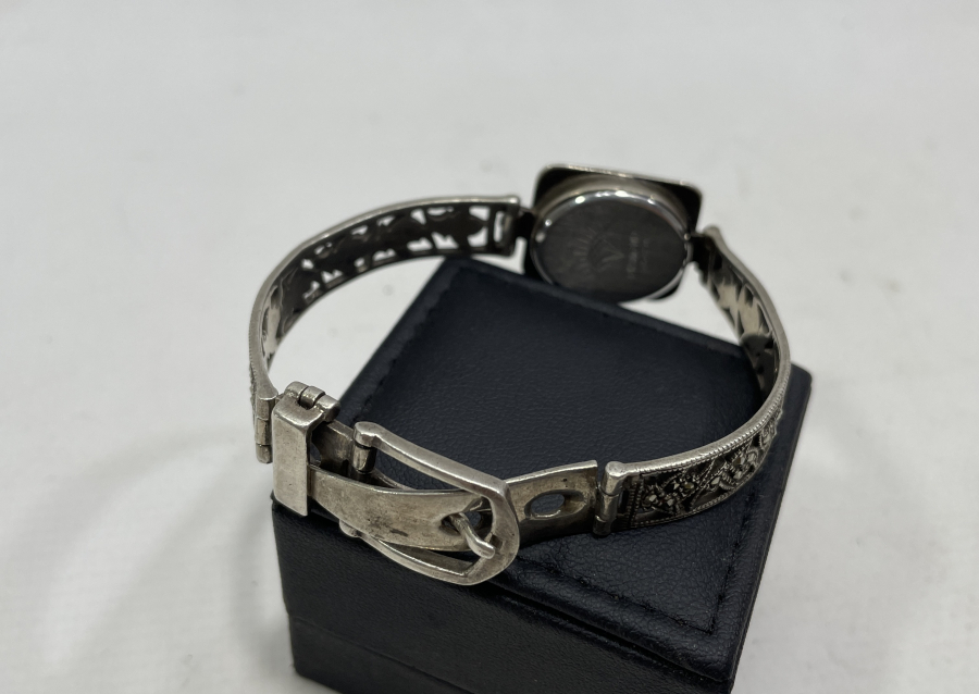 MARGAZİT TAŞLI GÜMÜŞ KOL SAATİ