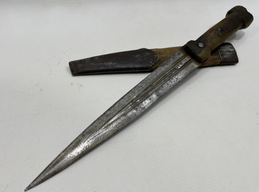 OSMANLI DÖNEMİ BOYNUZ SAPLI VE AY YILDIZLI ÇERKES KAMASI