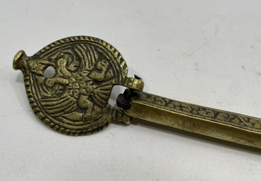 OSMANLI DÖNEMİ ÇOK NADİR ÇİFT BAŞLI KARTAL GÖRSELLİ KILIÇ MASATI