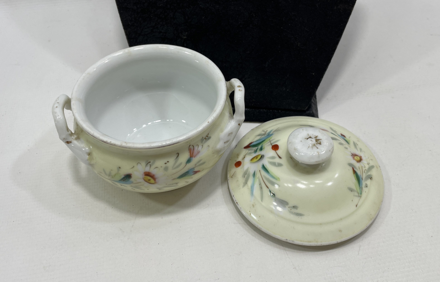 OSMANLI DÖNEMİ EL BOYAMA SINIRLI ÜRETİM KAPAKLI PORSELEN ŞEKERLİK