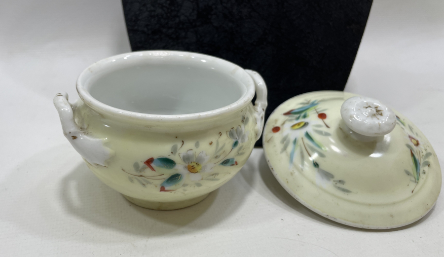 OSMANLI DÖNEMİ EL BOYAMA SINIRLI ÜRETİM KAPAKLI PORSELEN ŞEKERLİK