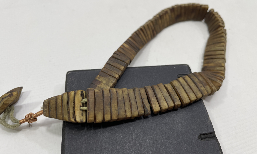 OSMANLI DÖNEMİ HURMA ÇEKİRDEĞİNDEN MAMUL YILAN FORMUNDA NADİR TEKKE İŞİ TESPİH