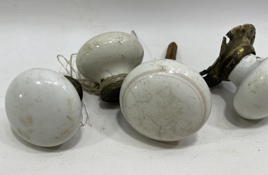 OSMANLI DÖNEMİ PORSELENDEN KAPI KULPLARI