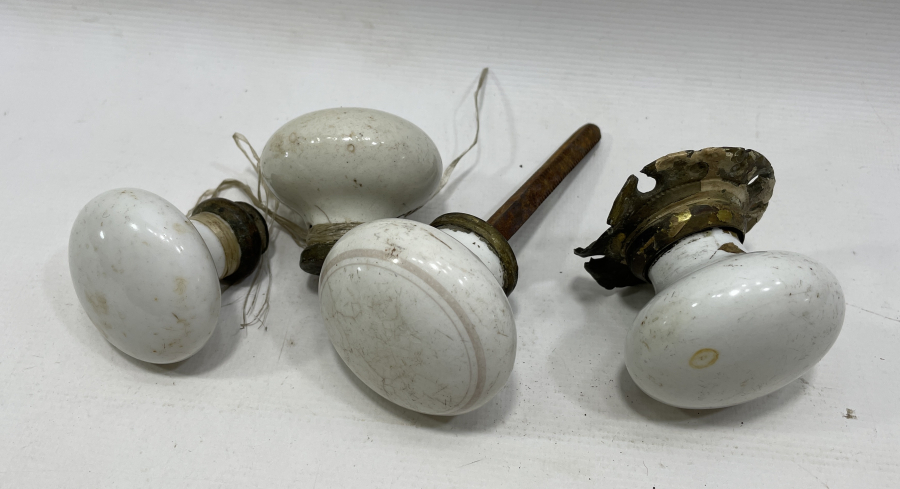 OSMANLI DÖNEMİ PORSELENDEN KAPI KULPLARI