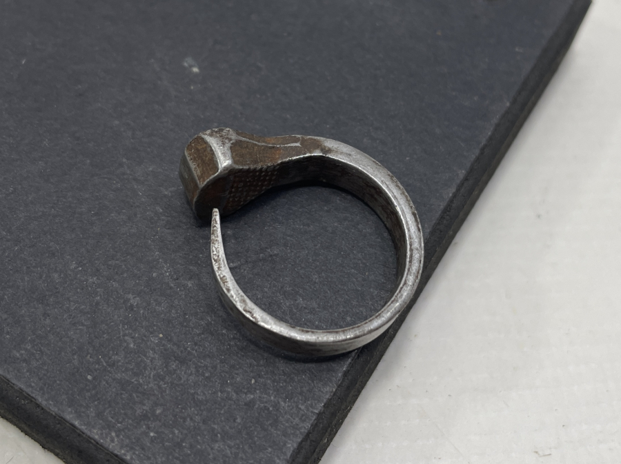 ÖZEL YAPIM NAL MIHDAN MAMUL YÜZÜK