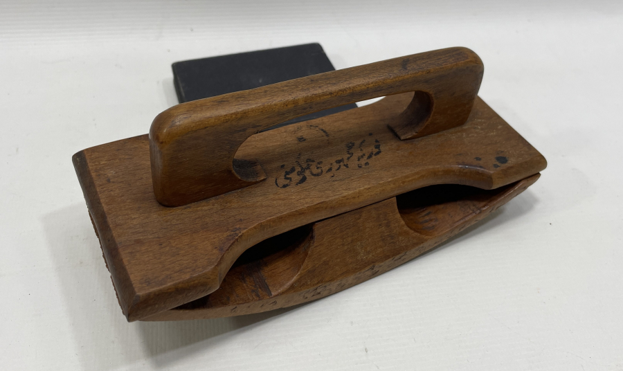 ÜZERİ OSMANLICA YAZILI AHŞAP MÜREKKEP KURUTMALIĞI