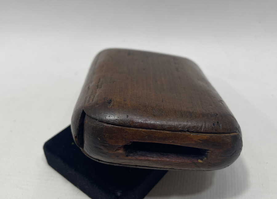 ÜZERİ OSMANLICA YAZILI OSMANLI DÖNEMİ AHŞAP SİGARA TABAKASI