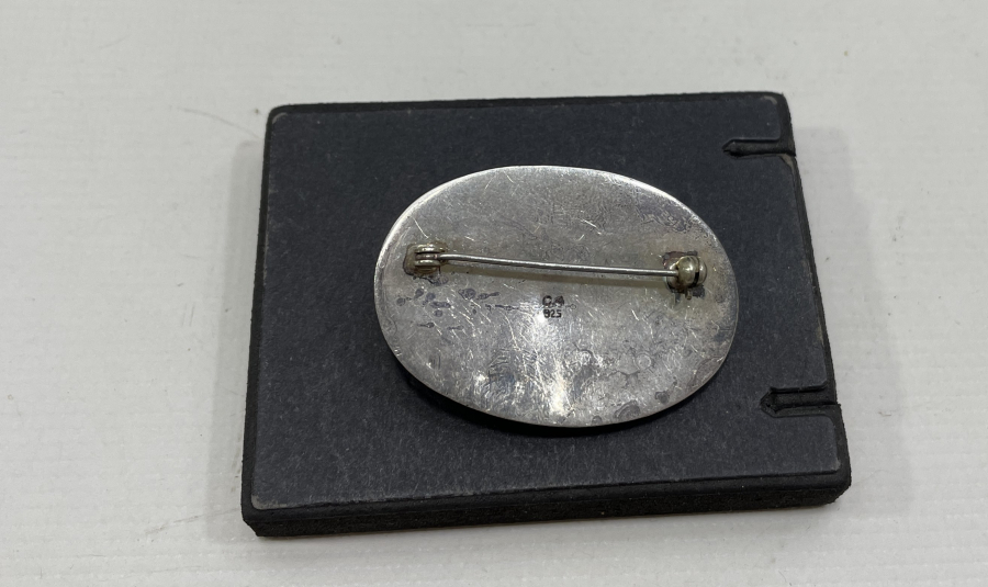 ÜZERİ SEDEF VE KABARTMA İŞÇİLİKLİ ÖZEL YAPIM BÜYÜK BOY BROŞ