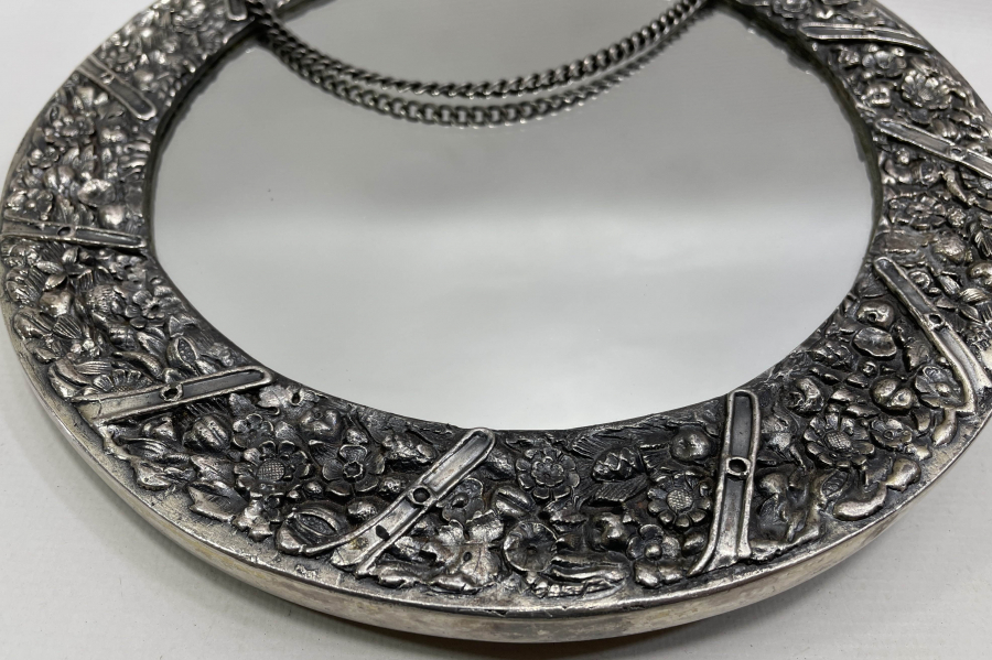 ÜZERİNDE OSMANLI DEVLET ARMASI BULUNAN BÜYÜK BOY DUVAR AYNASI