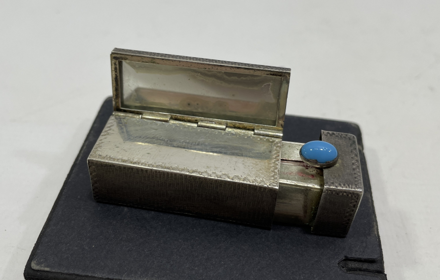 AZNAVUR İŞÇİLİKLİ NADİR FRANSIZ GÜMÜŞ RUJ