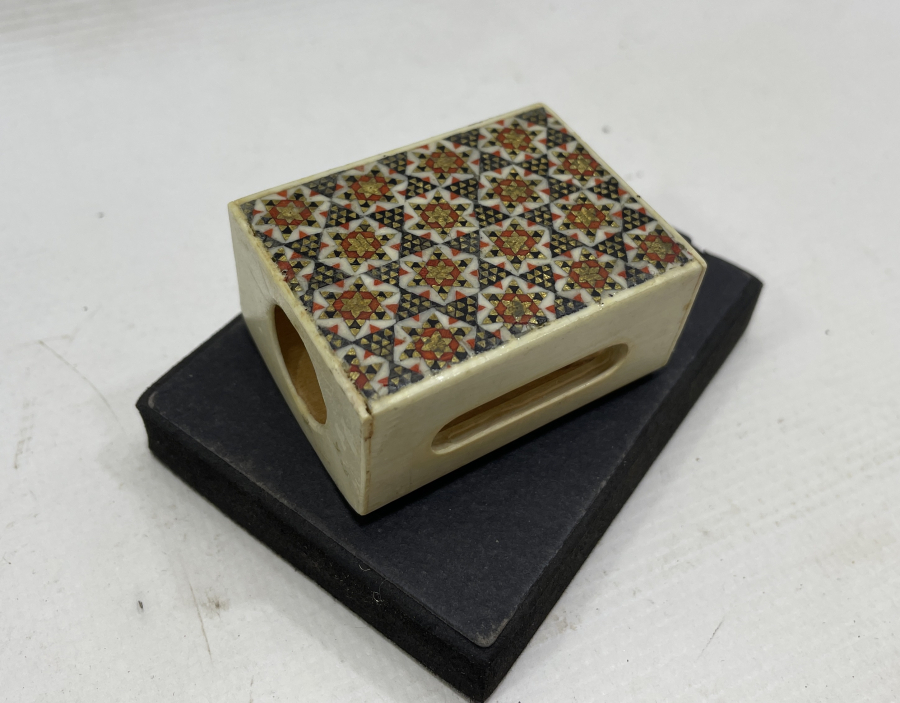 MARKÜTERİ İŞÇİLİKLİ ANTİKA KİBRİTLİK