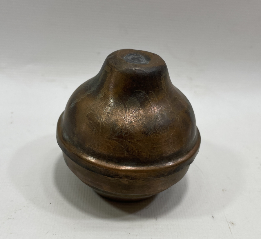 ÜZERİ KALEM İŞÇİLİKLİ OSMANLI DÖNEMİ KAPAKLI BERBER PAMUKLUĞU