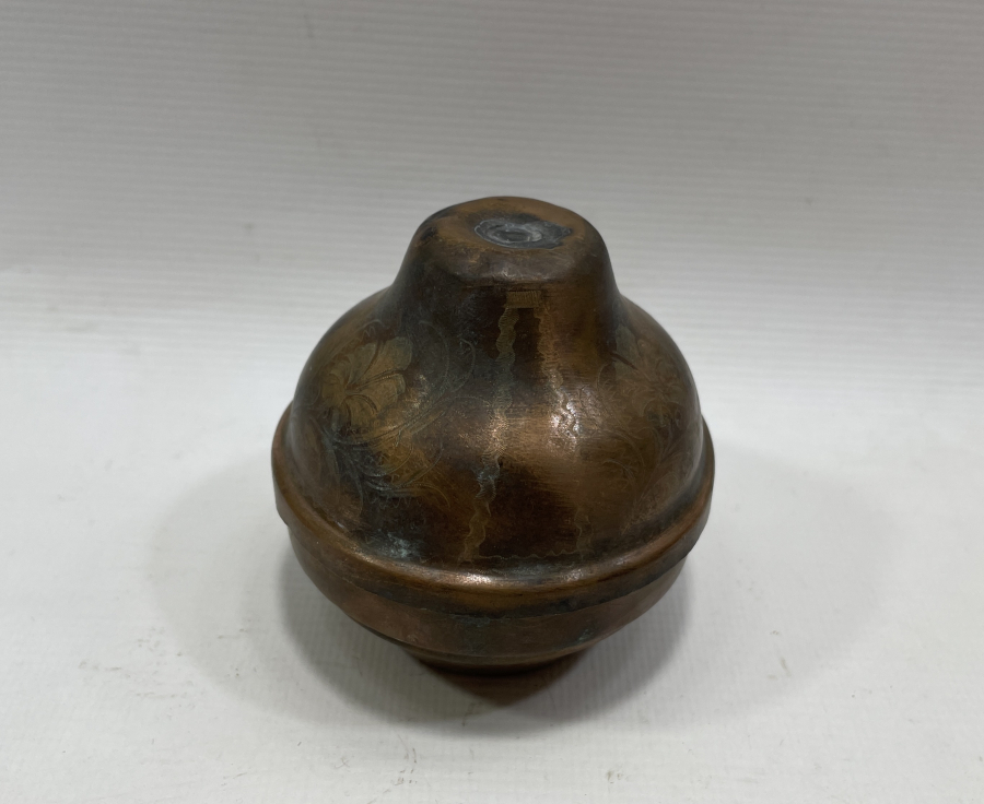 ÜZERİ KALEM İŞÇİLİKLİ OSMANLI DÖNEMİ KAPAKLI BERBER PAMUKLUĞU