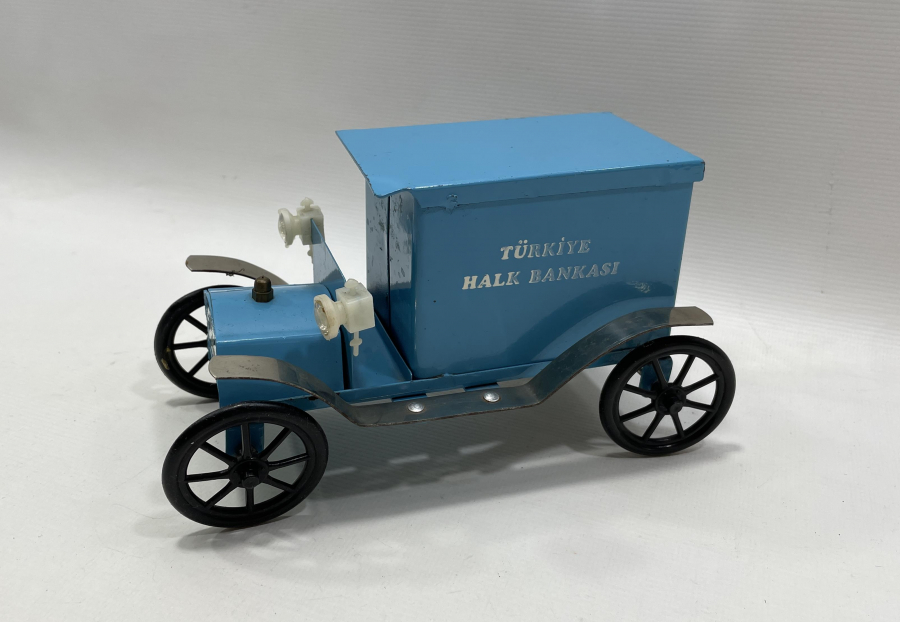 ÇİL KONDİSYONDA METAL HALK BANKASI KUMBARA