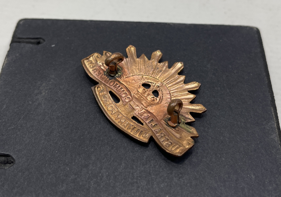 1. DÜNYA SAVAŞI DÖNEMİ ÇİL KONDİSYONDA NADİR ANZAK ASKERİ ŞAPKA KOKARTI