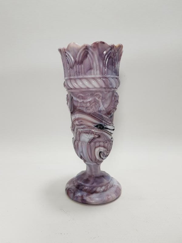 19. YÜZYIL ŞARAP TANRISI DIONYSOS RESİMLİ OPAL VAZO