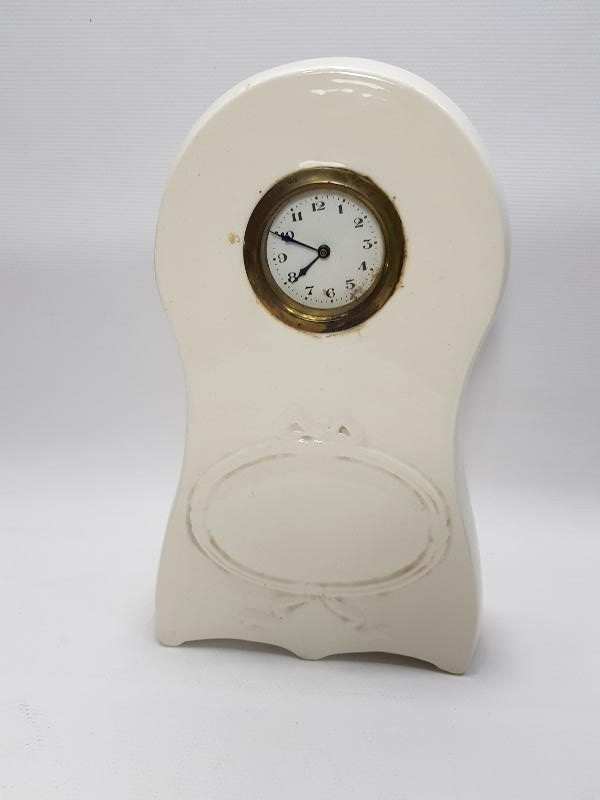 1900'LERDEN PORSELEN KASALI MASA SAATİ