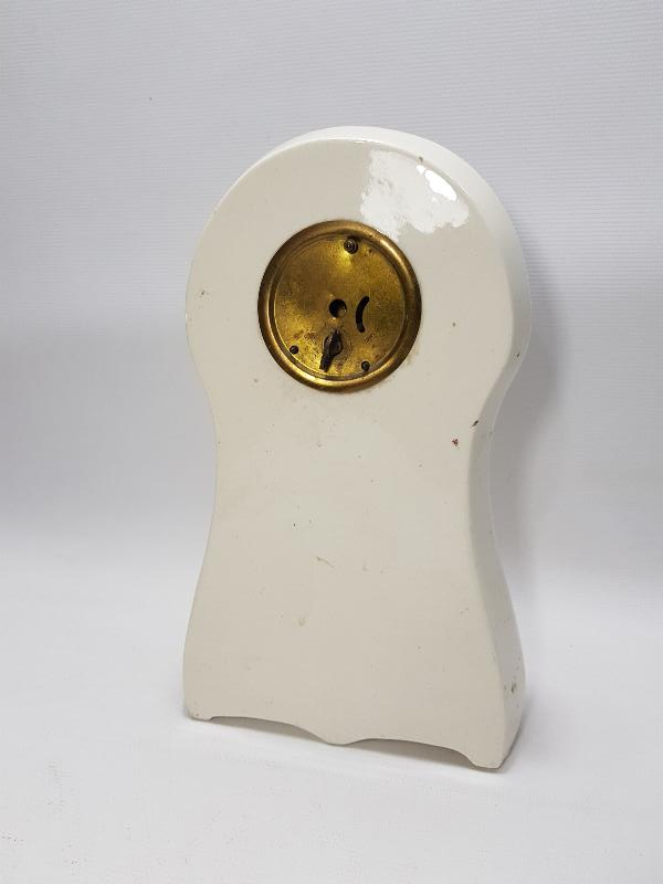 1900'LERDEN PORSELEN KASALI MASA SAATİ