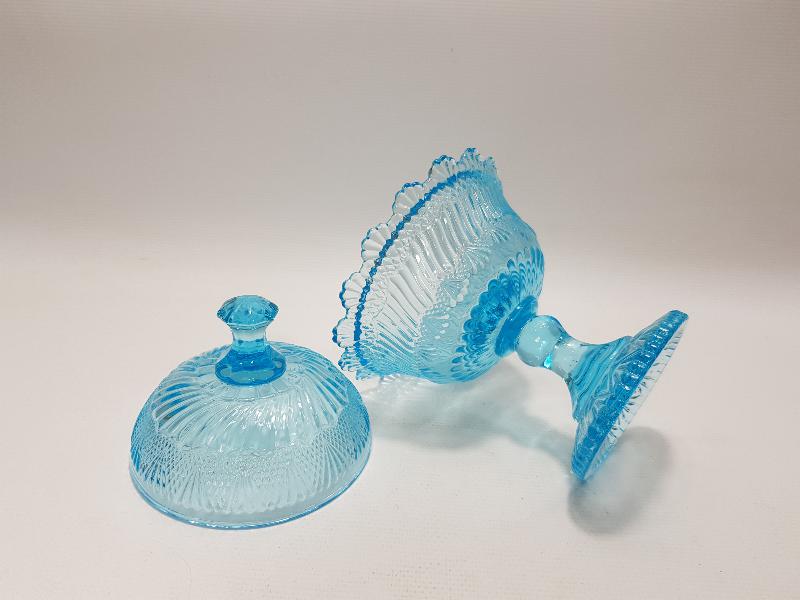 1900'LÜ YILLARDAN MAVİ RENKLİ CAM ŞEKERLİK