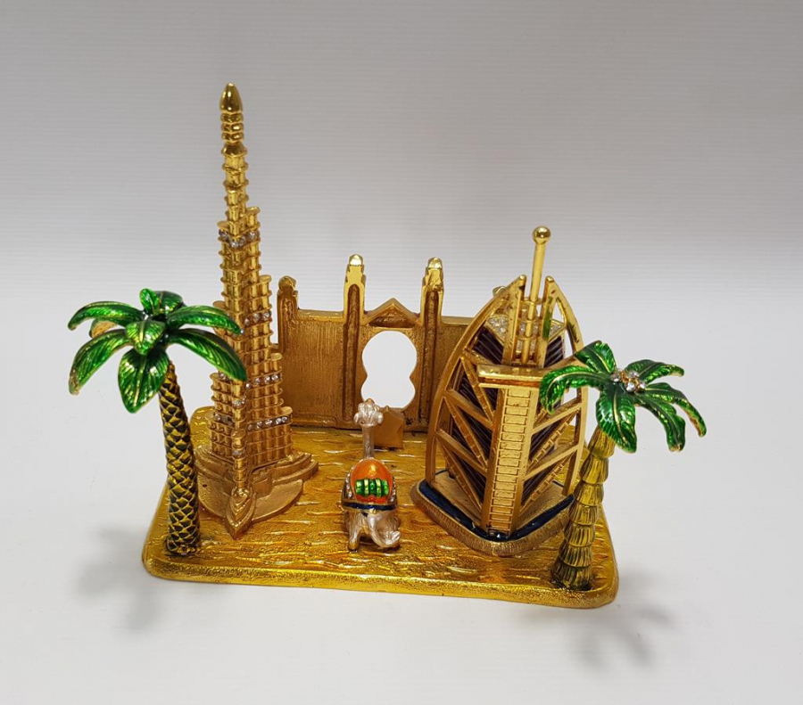 BURJ AL ARAB & BURJ KHALİFA KULELERİ GÖRSELLİ MİNELİ MASA ÜSTÜ OBJESİ