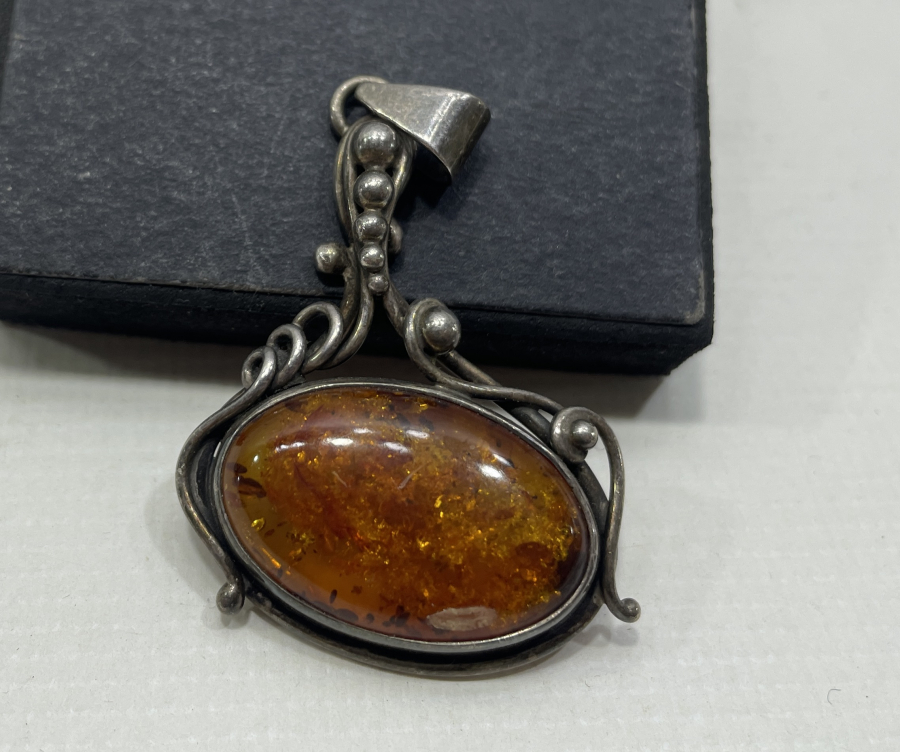 DAMLA KEHRİBARLI GÜMÜŞ KOLYE UCU