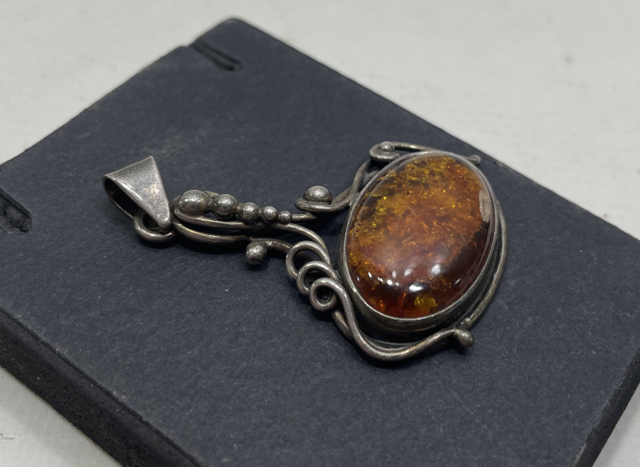 DAMLA KEHRİBARLI GÜMÜŞ KOLYE UCU