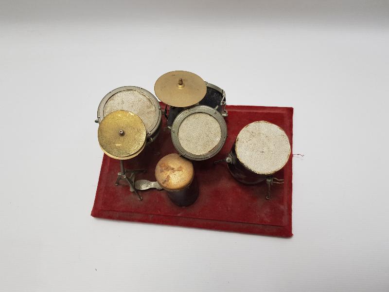 EL YAPIMI MİNYATÜR BATERİ