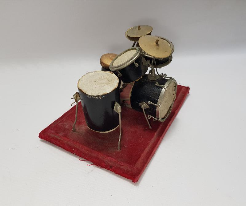 EL YAPIMI MİNYATÜR BATERİ