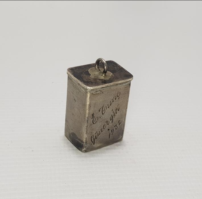 KAN GRUBU YAZILI ANTİKA GÜMÜŞ KÜNYE KUTU