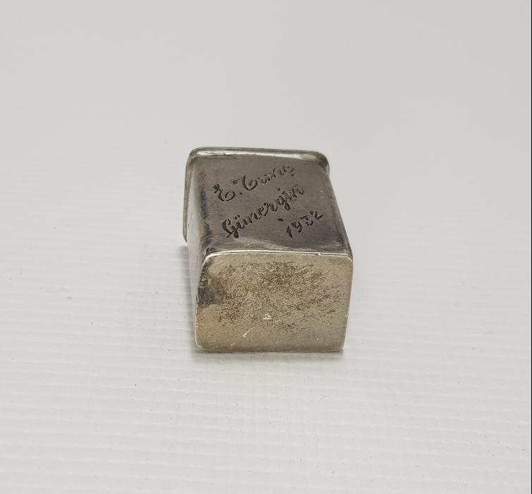 KAN GRUBU YAZILI ANTİKA GÜMÜŞ KÜNYE KUTU