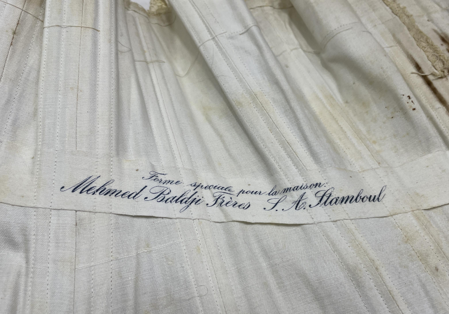 OSMANLI DÖNEMİ ÇOK NADİR STANBOUL ETİKETLİ HANIMEFENDİ KORSESİ