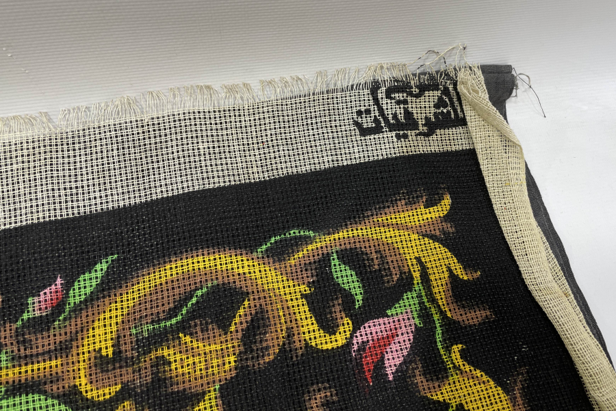 OSMANLI DÖNEMİ NADİR FORMDA GÖZENEK BASKI AYET EL KÜRSİ YAZILI PANO