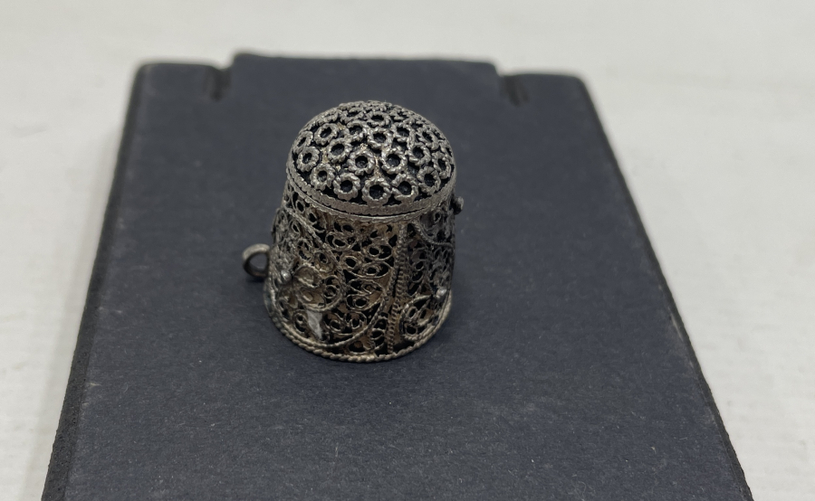 OSMANLI DÖNEMİ TELKARİ İŞÇİLİKLİ GÜMÜŞ TERZİ YÜKSÜĞÜ