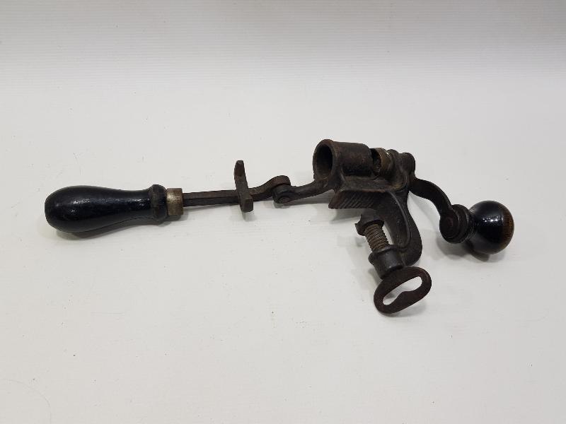 ANTİKA FİŞEK SIKIŞTIRMA ALETİ